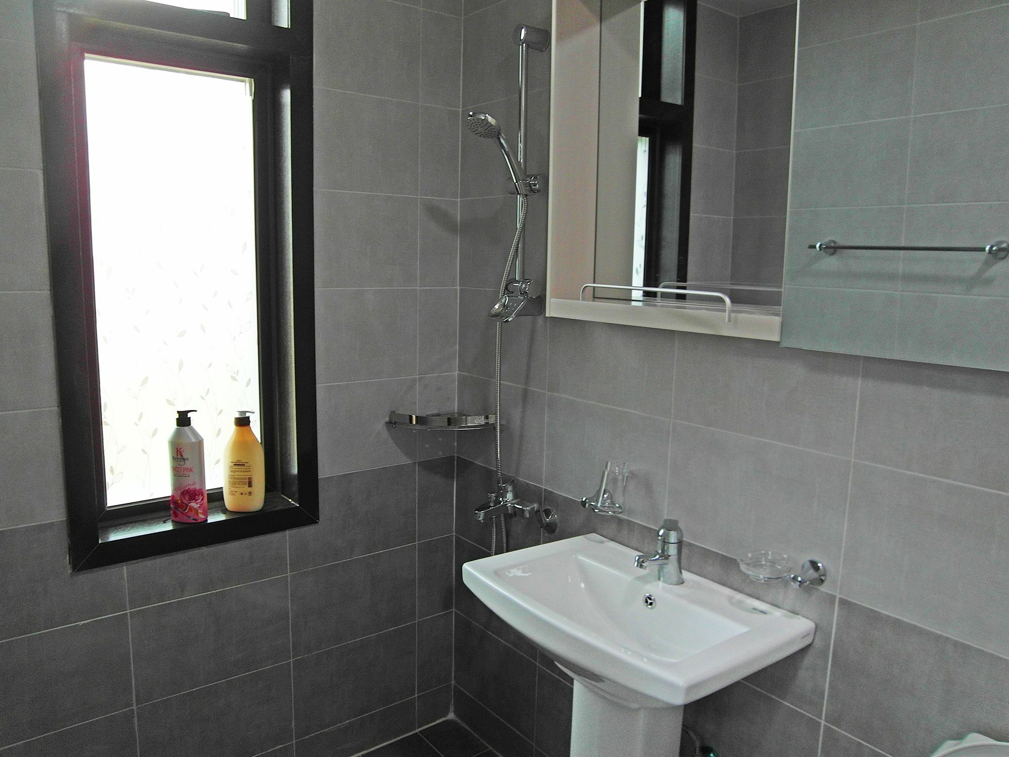 Leeon Guest House Incheon Bagian luar foto