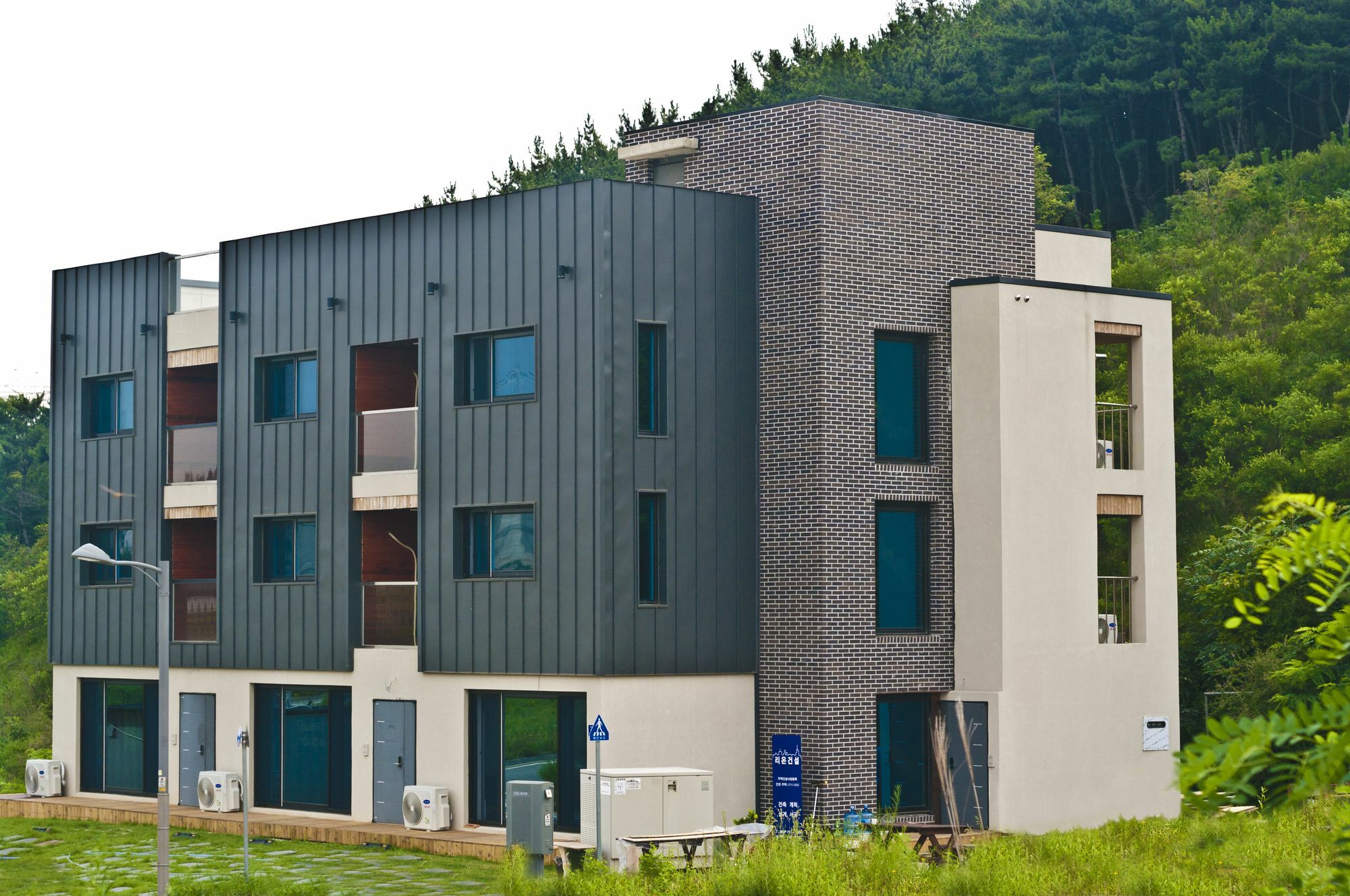 Leeon Guest House Incheon Bagian luar foto